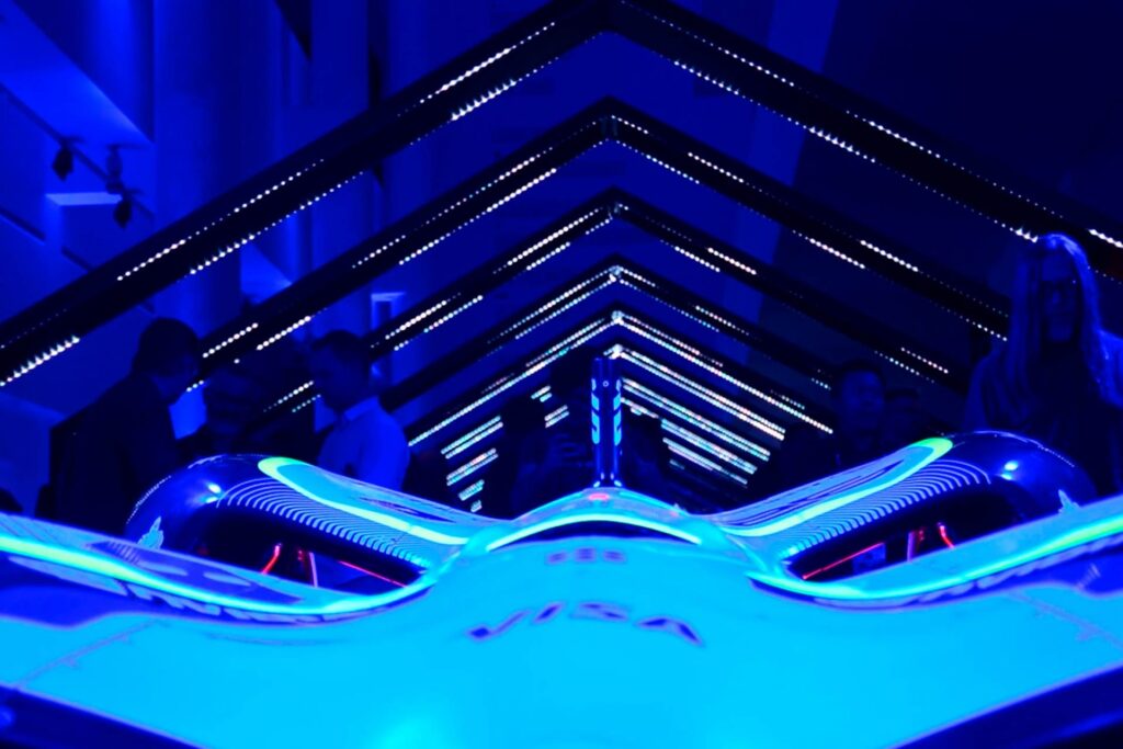 TUNEL LED PARA ROBORACE